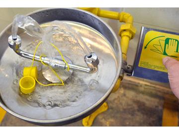 Using Eyewashes and Emergency Showers Course