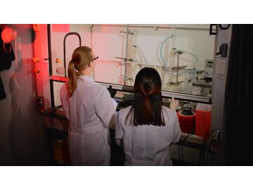 Safety Showers and Eye Washes - Laboratory Series