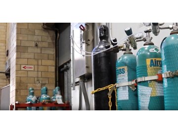 Compressed Gas Cylinders For Laboratories: Handling, Usage, and Storage