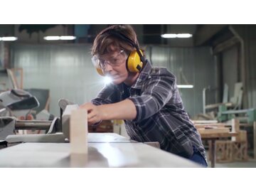 Hand and Power Tools - Table Saws: Incident Prevention