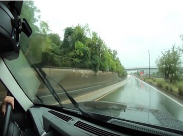 Conducci贸n Defensiva - Conducci贸n Distra铆da: Enfoque del Conductor (Defensive Driving - Distracted Driving: Driver Focus)