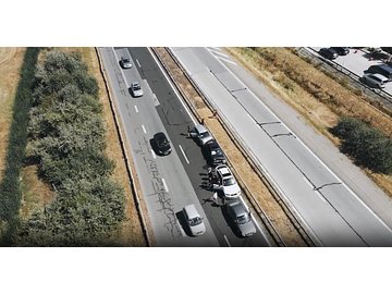 Conducci贸n Defensiva: La Velocidad Mata: C贸mo el Exceso de Velocidad Mata (Defensive Driving - Speed Kills: How Speeding Kills)