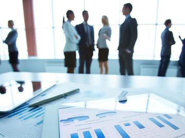 Performance Reviews: Powerful or Pathetic?